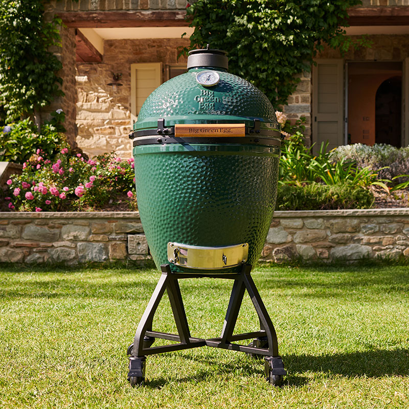 Master The Ultimate Outdoor Grill